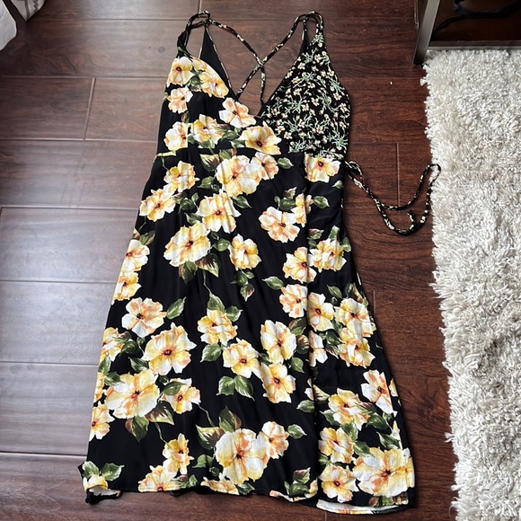 Topshop Mixed Floral Print Wrap Dress - Picture 8 of 9